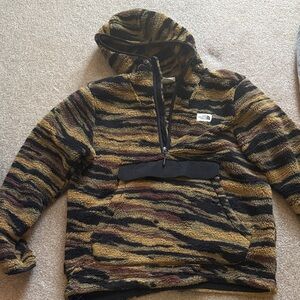 The North Face campshire Sherpa Pullover
